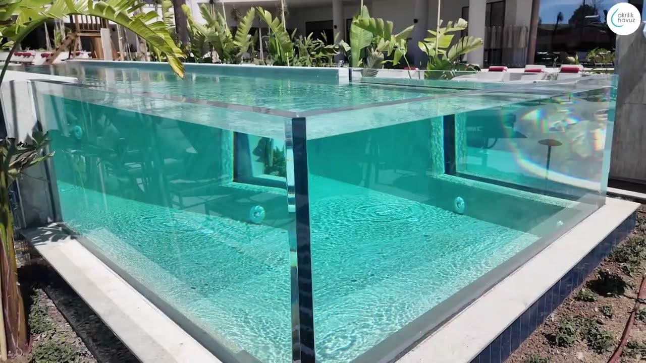 Acrylic Swimming Pools - Underwater Windows